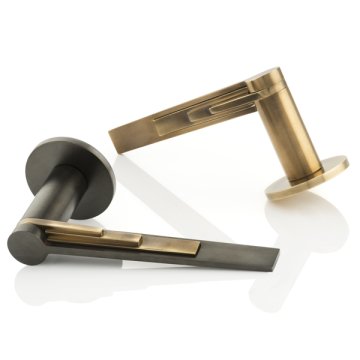 Scala II solid brass door lever handle