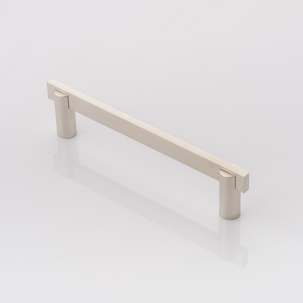 Bailey solid brass cabinet handle