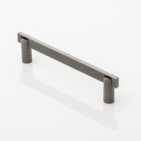 Bailey solid brass cabinet handle