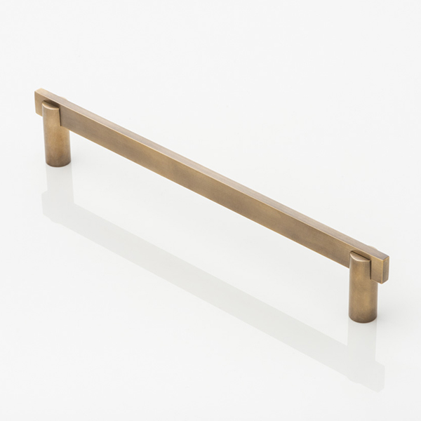 Bailey solid brass cabinet handle