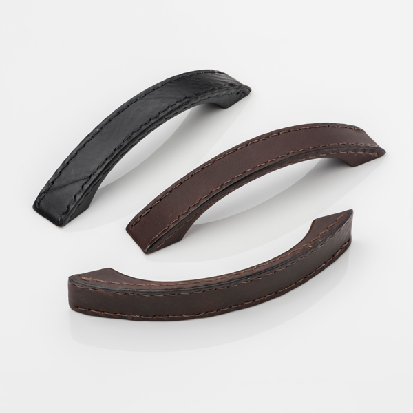 Montague bridle leather cabinet handle