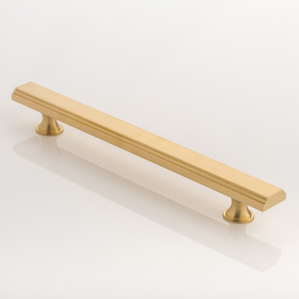 Dewhurst II solid brass cabinet handle