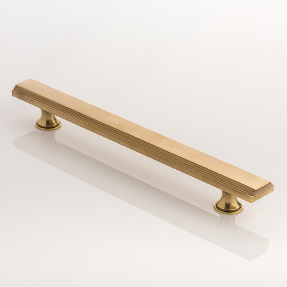 Dewhurst II solid brass cabinet handle