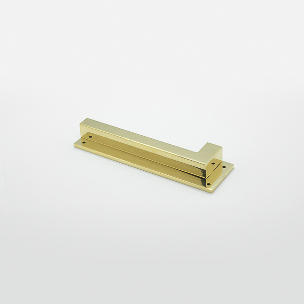 Rohe integrated cabinet handle right hand