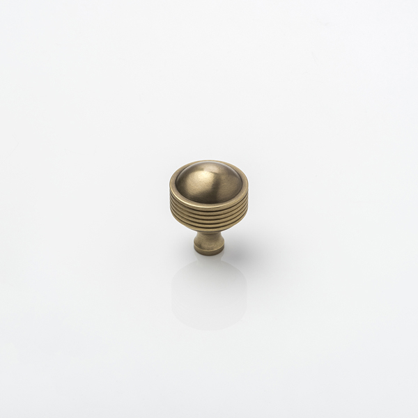 Hurleigh solid brass cabinet pull