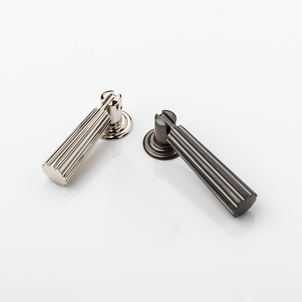 Fluted drop solid brass swing cabinet pull