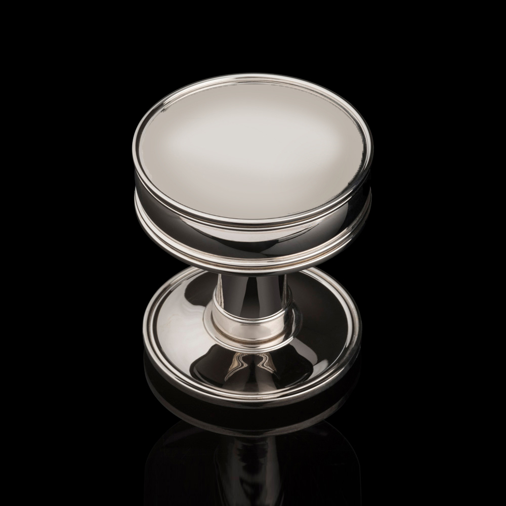 Huntingford solid brass door knob with ridged rose