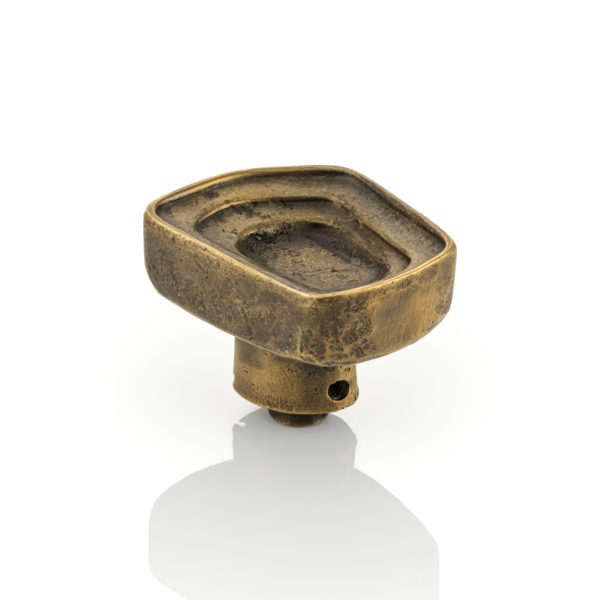 Tiro door knob with roseless rose