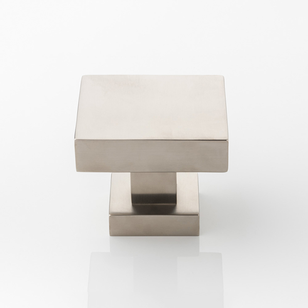 Berkeley solid brass statement entrance door pull