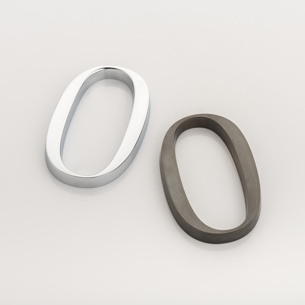 Solid brass numeral (0)
