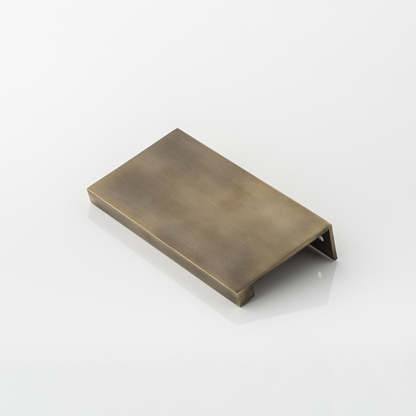 Cube solid brass large edge pull