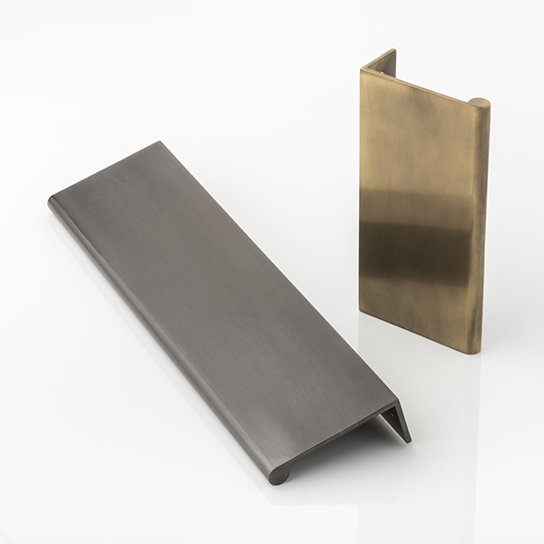 Round solid brass large edge pull