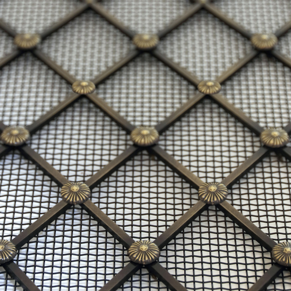 hand assembled 41mm diamond grille with all floral rosettes