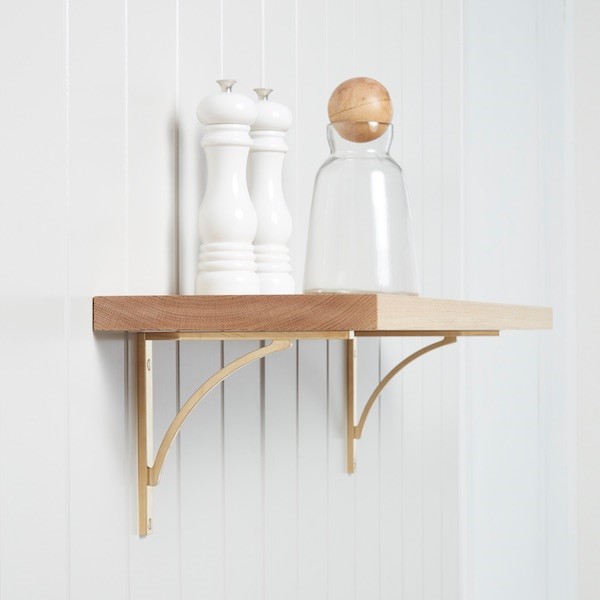 Hockley flush mounted shelf bracket