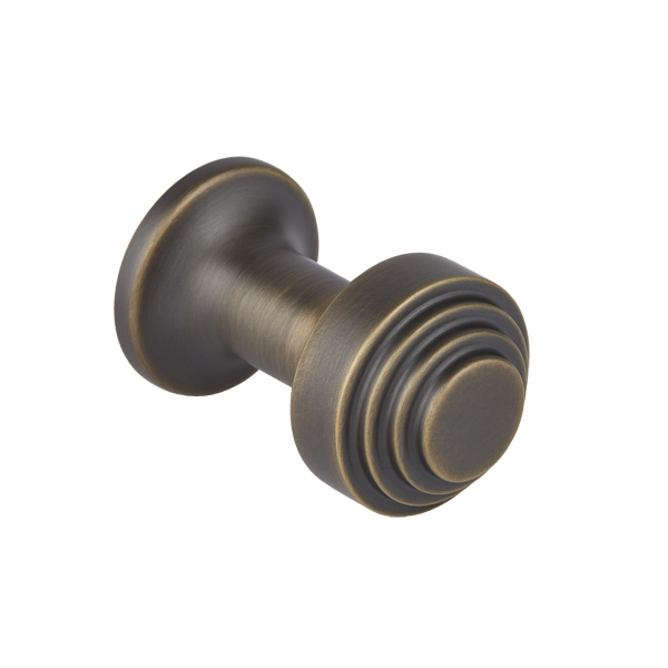 Victoria Stepped Collection