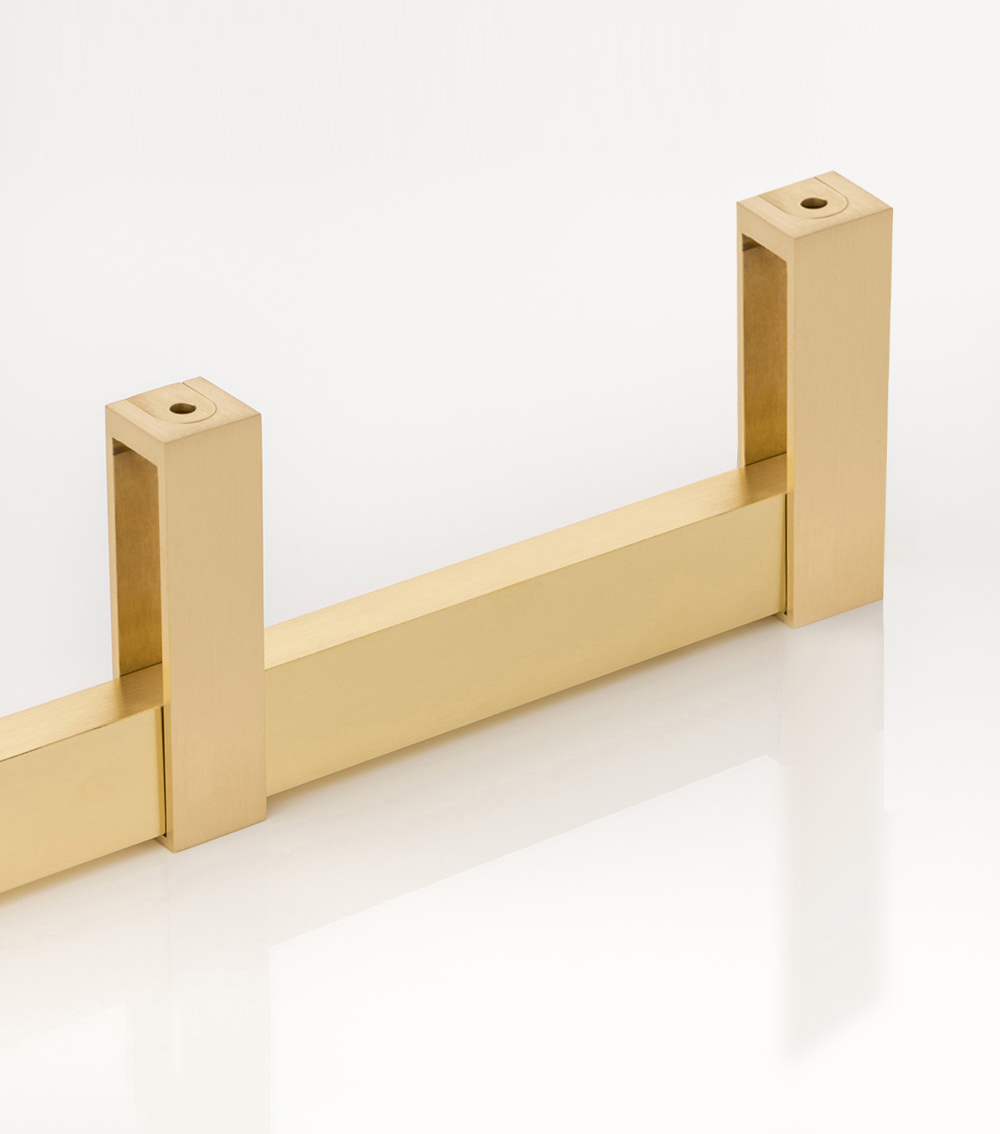 Rectangular hanging rail with ends fixed to ceiling Example 5