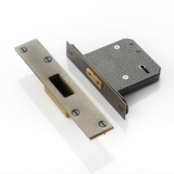 Small case high security traditional key deadlock