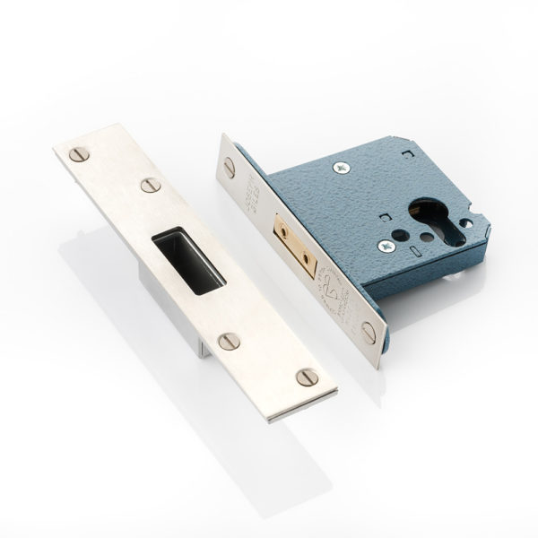 Small case high security euro cylinder deadlock