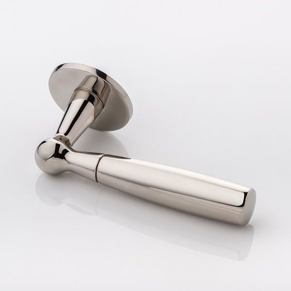 Bennett solid brass door lever handle with round rose