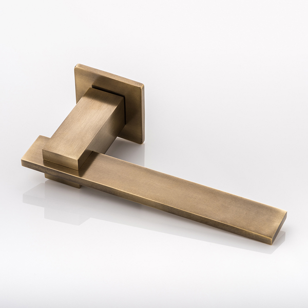 Holmes solid brass door lever handle with square rose