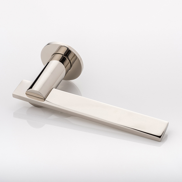 Bailey solid brass door lever handle with round rose