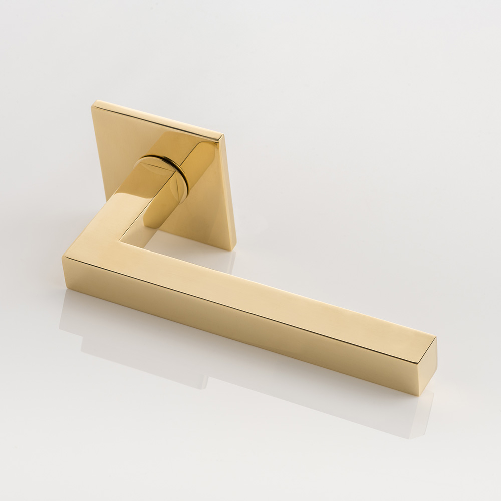 Cube junior solid brass door lever handle with square rose