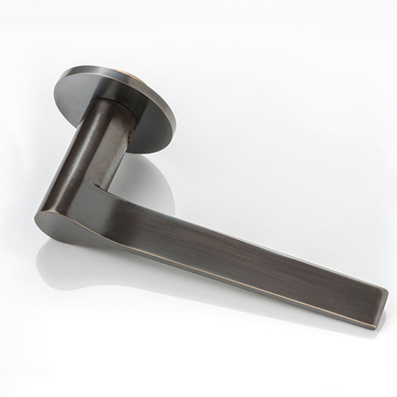 Fonteyn solid brass door lever handle with round rose