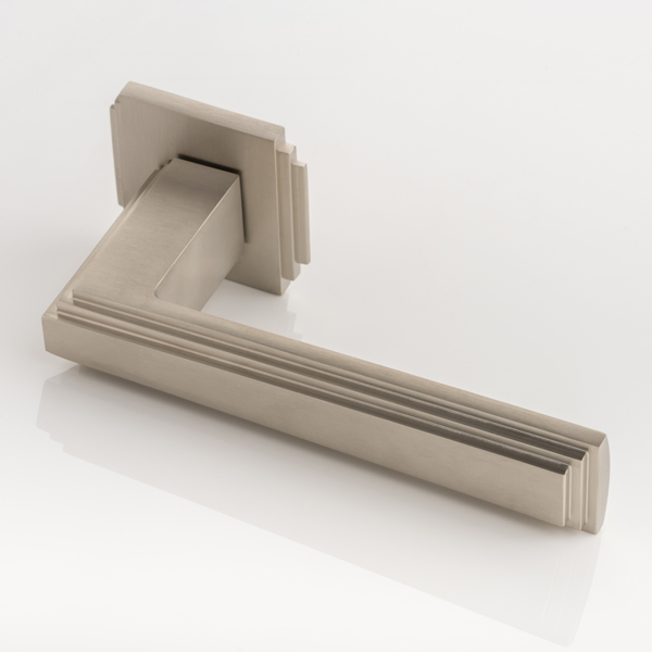 Dewhurst I solid brass door lever handle with square edge deco rose