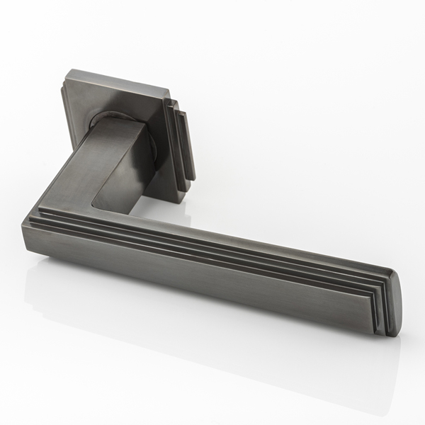 Dewhurst I solid brass door lever handle with square edge deco rose