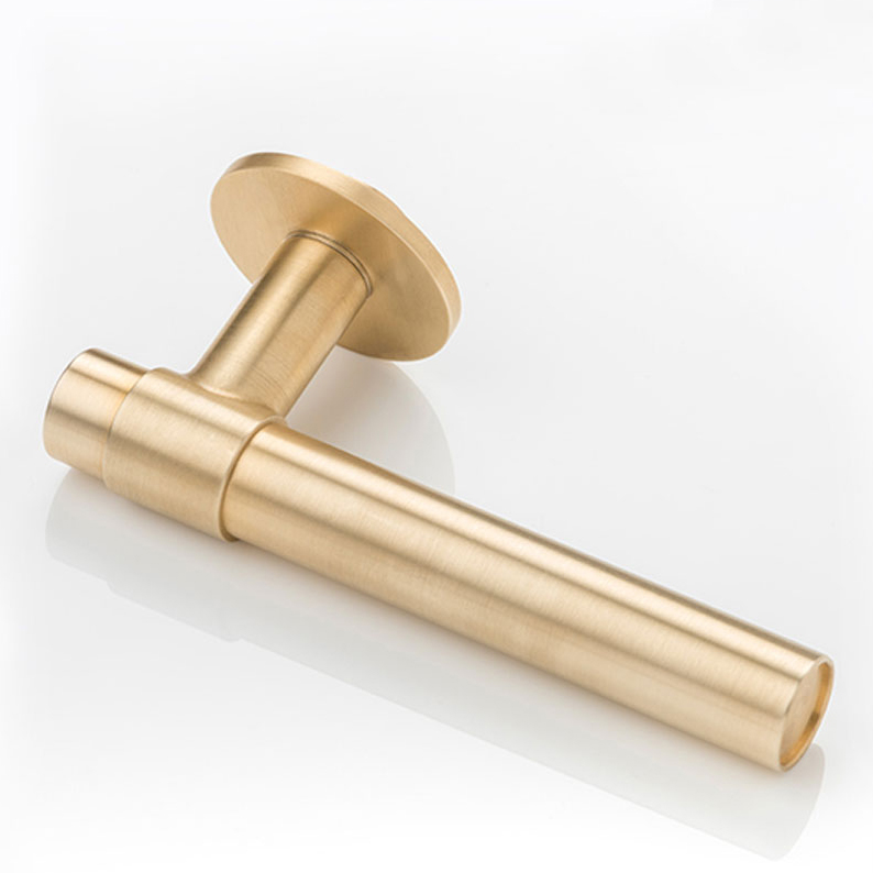 Montgomery solid brass door lever handle with round rose