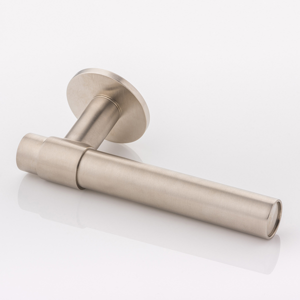 Montgomery solid brass door lever handle with round rose