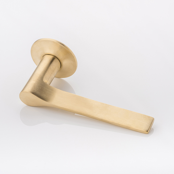 Fonteyn II solid brass door lever handle with tapered rose
