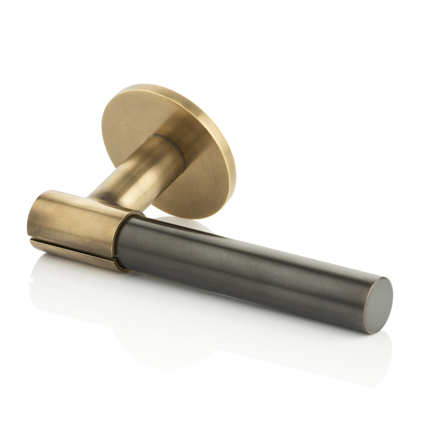 KH Clasp solid brass door lever handle with round rose