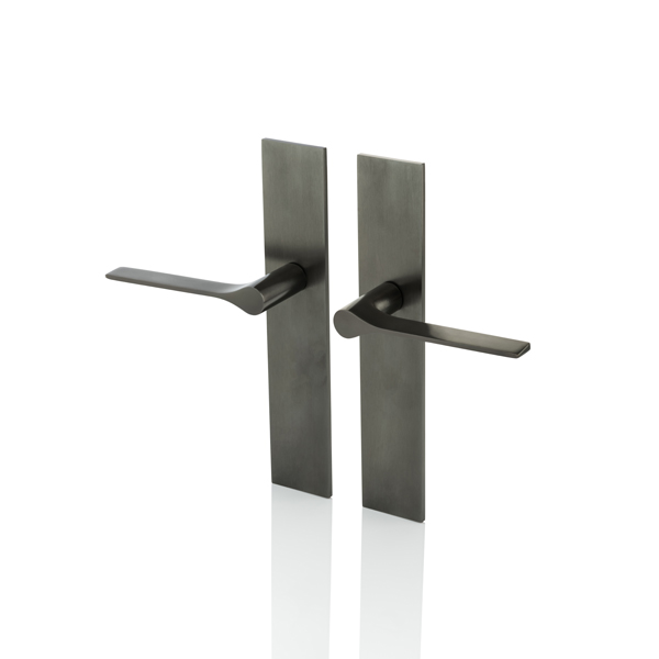 Fonteyn solid brass door lever handle with backplate