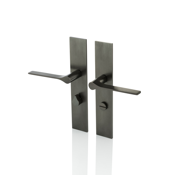 Fonteyn door lever handle with backplate and privacy turn/release