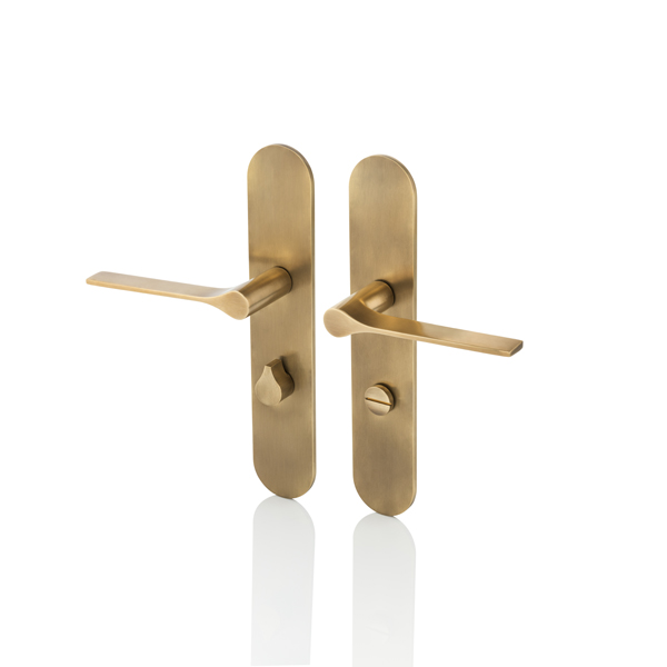 Fonteyn door lever handle with round backplate and privacy turn/release