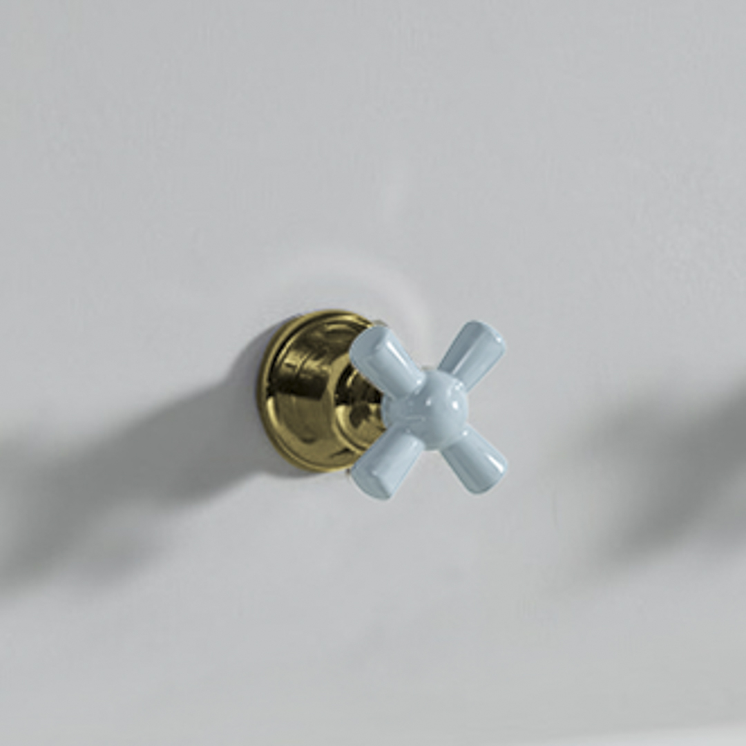 Rockwell 3 way diverter, 1 inlet 2 outlets, with metal/coloured ceramic crosshead