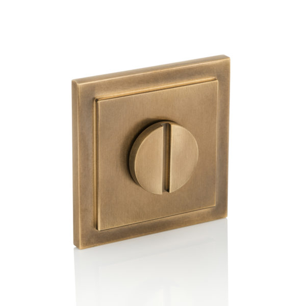 Emergency release round turn with square stepped rose