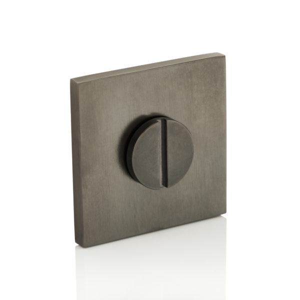 Emergency release round turn with square rose