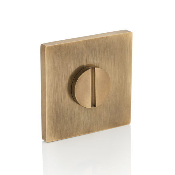 Emergency release round turn with square rose