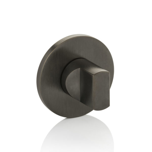 Pinch thumb turn with round rose