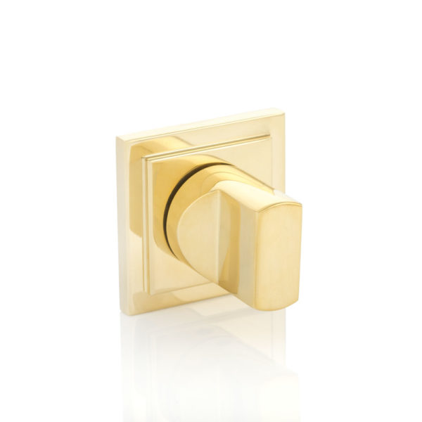 Pinch thumb turn with square stepped rose