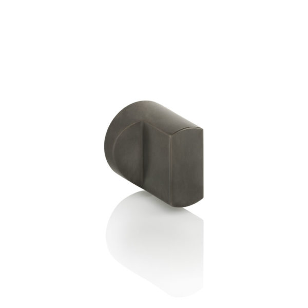 Pinch thumb turn with roseless rose