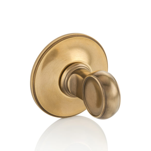 Darlington thumb turn with traditional rose