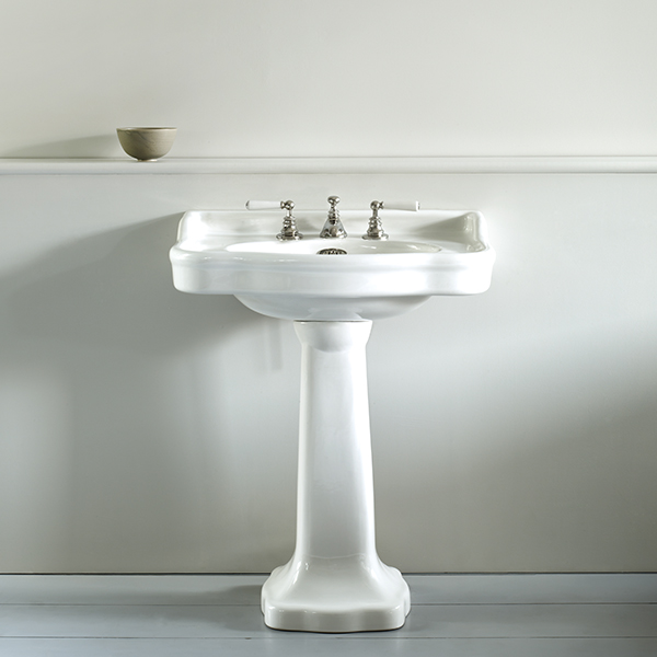 Paris 760mm medium basin on pedestal